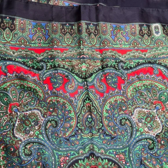 โค๏ธ Italian Paisley Scarf โ The Rack Collection - Picture 5 of 16